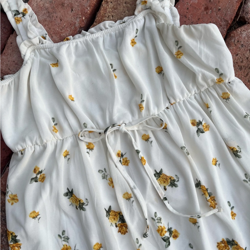Siren Lily Floral Dress with Yellow Accents - Picture 3 of 8